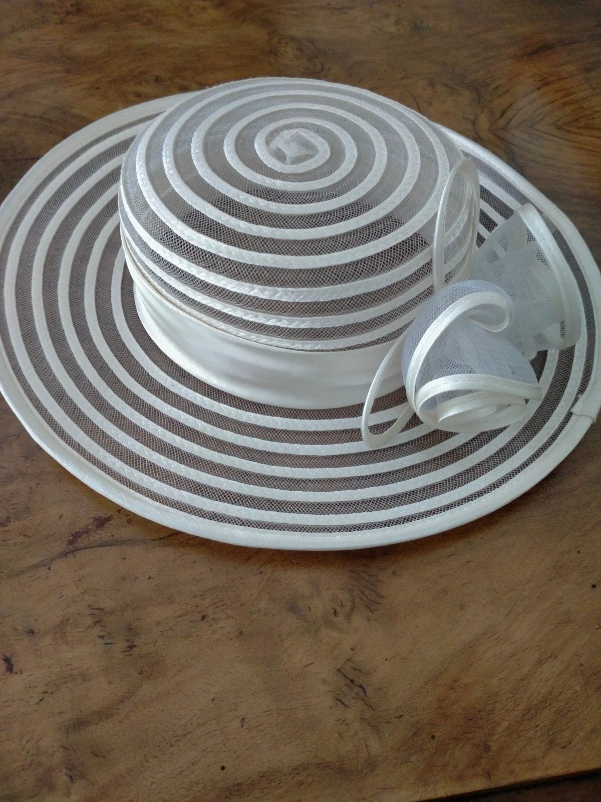 Mooie witte hoed., Vêtements | Femmes, Chapeaux & Casquettes, Enlèvement, Chapeau
