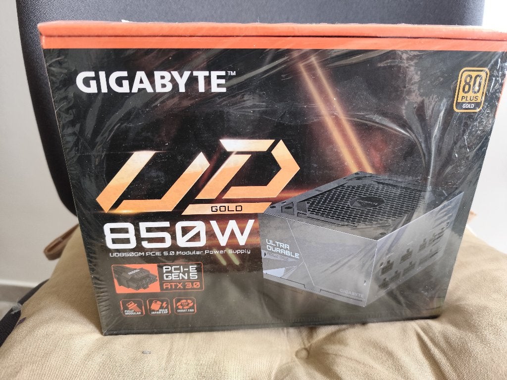 Gigabyte UD850W – 850 Watt – 80+ Gold – Nieuw in doos, Computers en Software, Ophalen, Nieuw