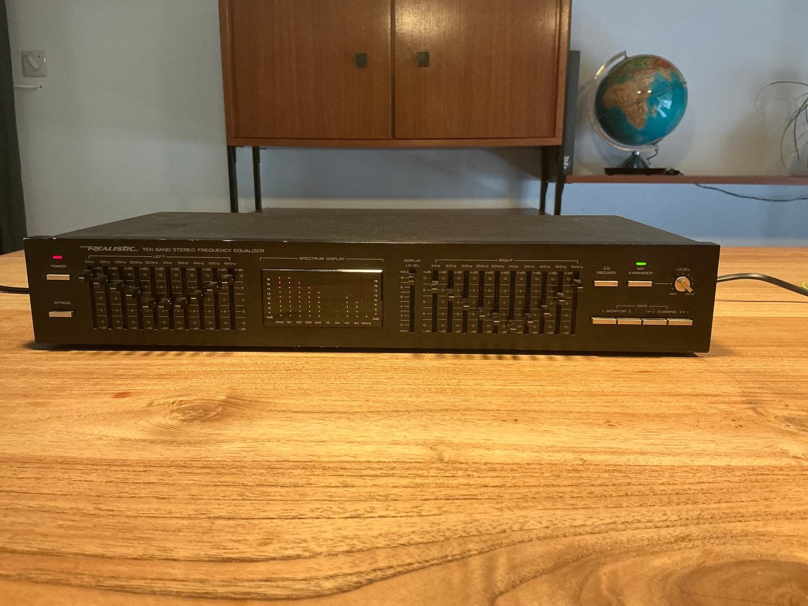 Spectrum equalizer van Realistic, Computers en Software, Servers, Ophalen of Verzenden, Zo goed als nieuw