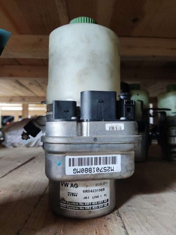 POMPE DE DIRECTION Audi A1 (8X1 / 8XK) (6R0423156B), Utilisé, Audi