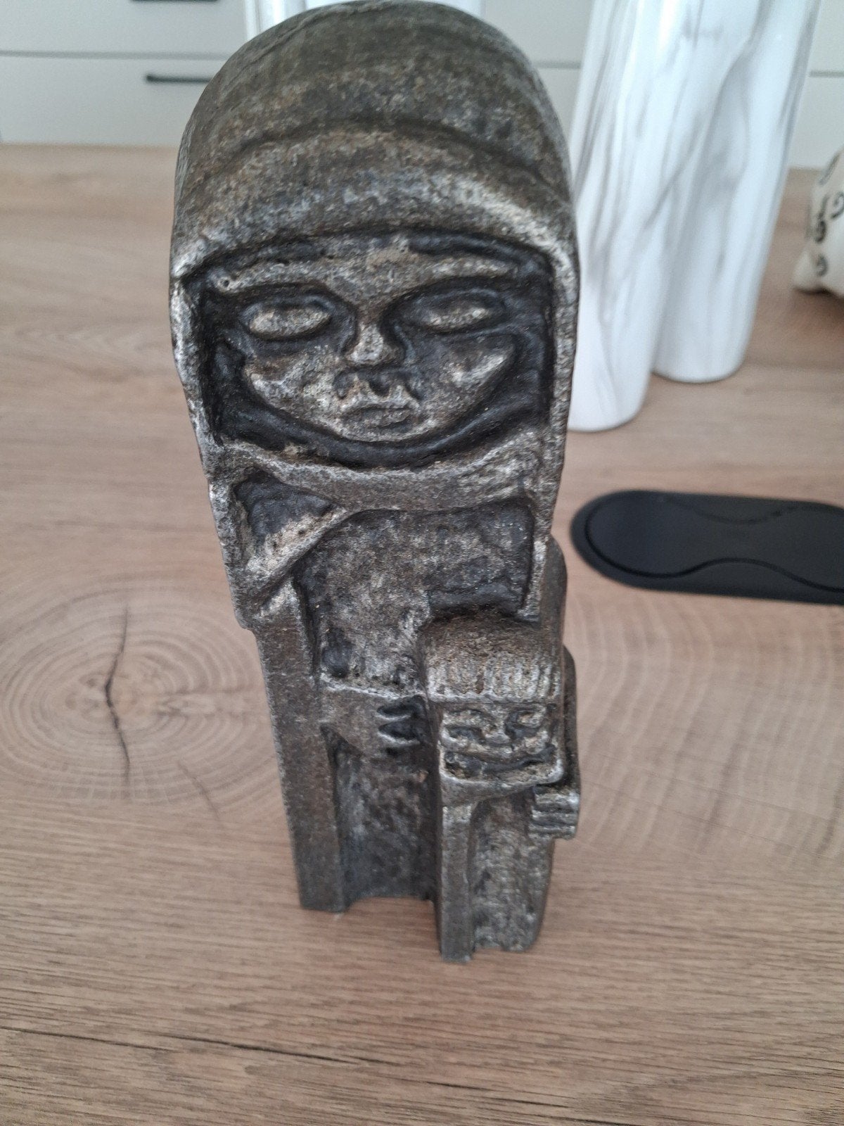 aluminium beeld van willy ceysens. 24 cm en 1495 gr, Antiek en Kunst, Ophalen, Beeld