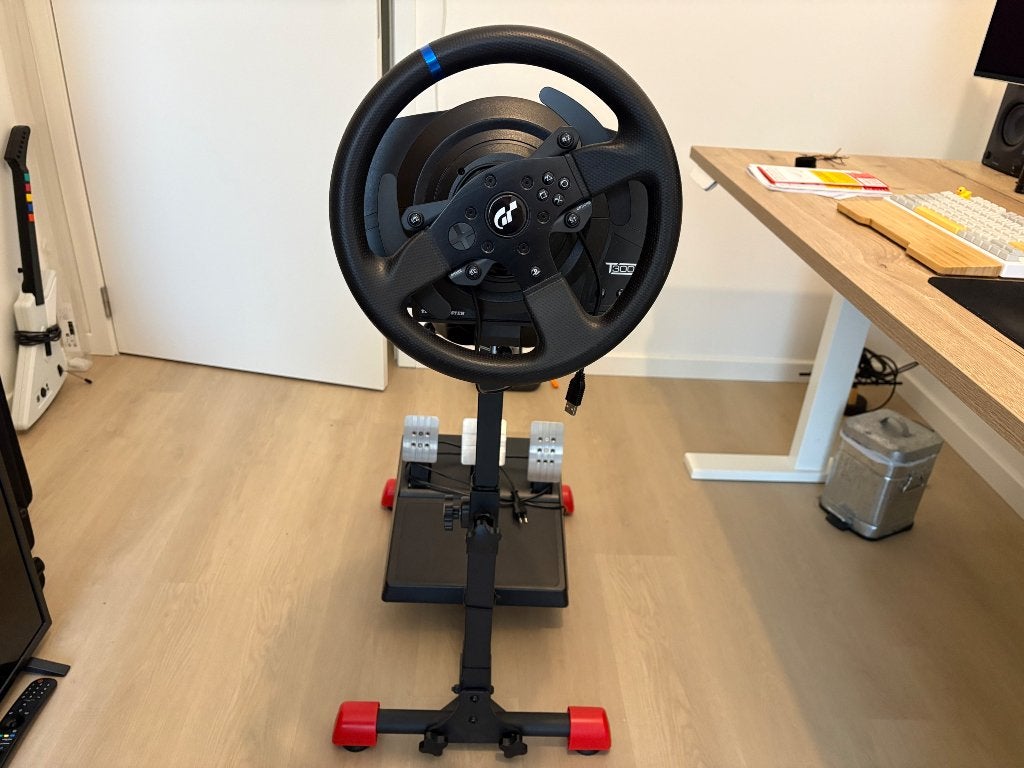 Thrustmaster T300 RS GT met standaard, Games en Spelcomputers, Ophalen, Racestuur, Zo goed als nieuw, Verstelbaar