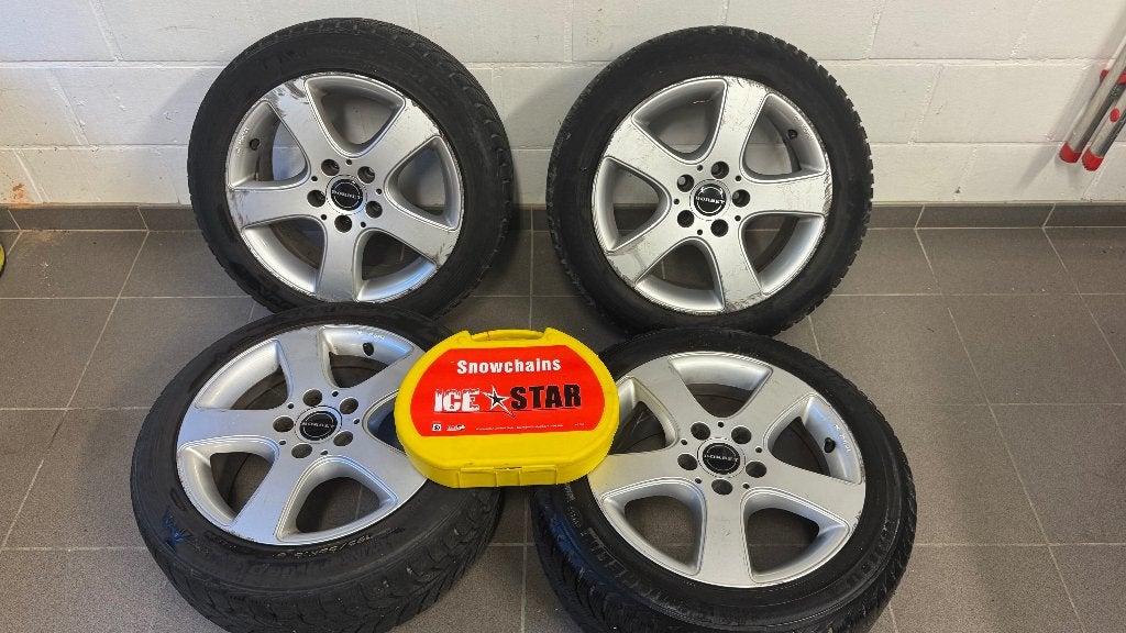 Winterbanden maat 195/55R16 op velg + sneeuwkettingen, Auto-onderdelen, Banden en Velgen, Ophalen, Gebruikt, 16 inch, Winterbanden