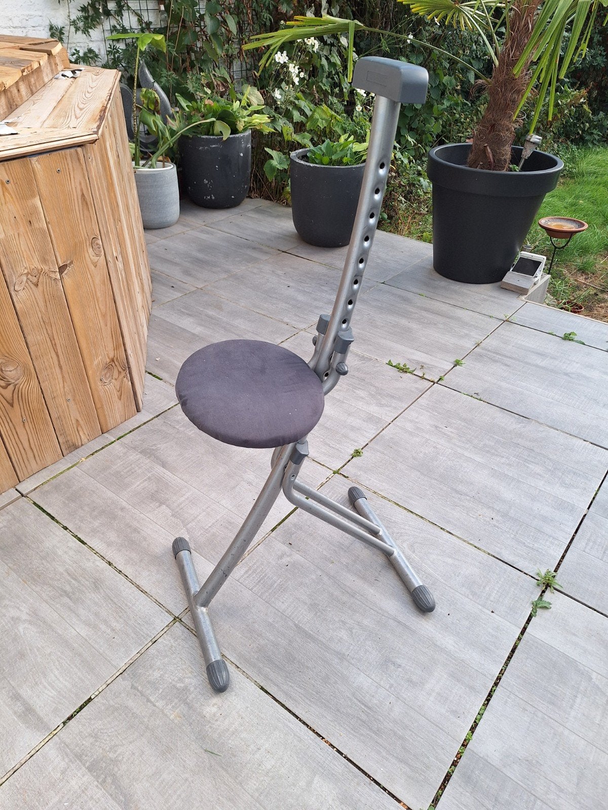 Fauteuil ergonomique d'assistance debout et de fer à repasse, Enlèvement