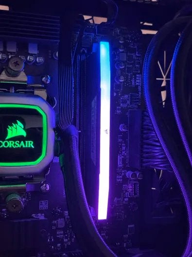 1x16GB DDR5 Corsair Vengeance RGB CMH32GX5M2B6000Z30, Informatique & Logiciels, Enlèvement ou Envoi, Comme neuf, Desktop, DDR5