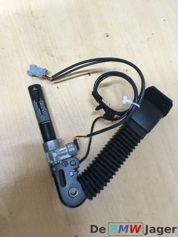 Gordelspanner rechtsvoor BMW 3-serie Cabrio E93 9177772, Auto-onderdelen, Gebruikt, Ophalen of Verzenden, BMW, BMW