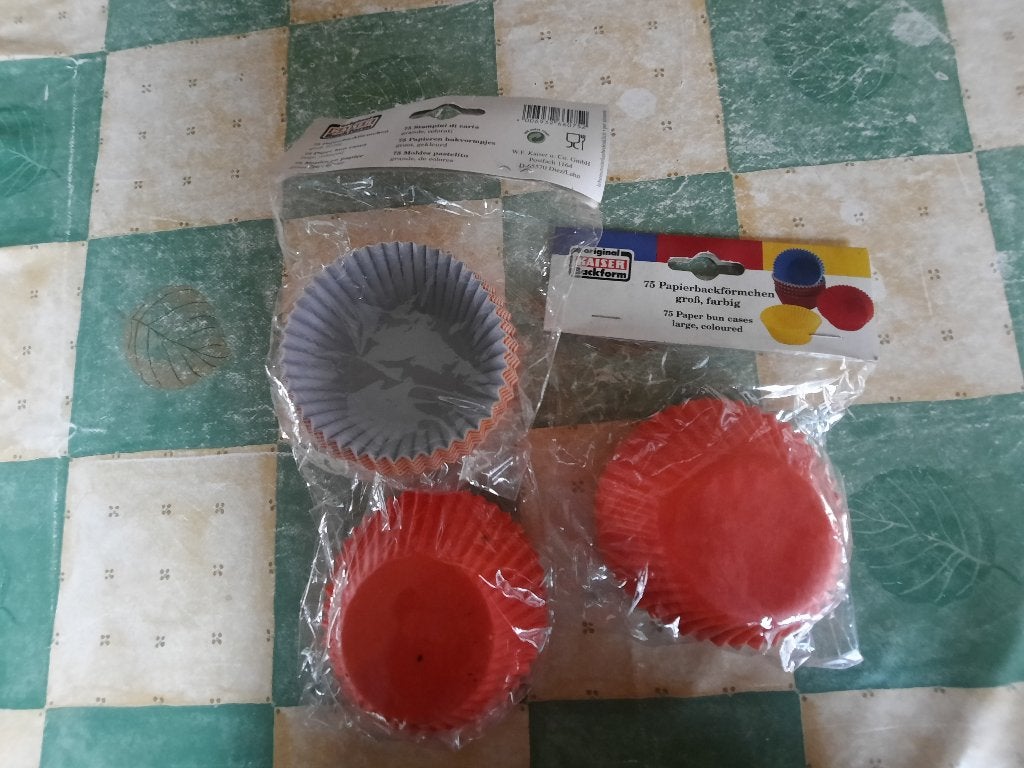 nieuwe pakketjes papieren vormpjes voor cupcakes, Ophalen of Verzenden, Nieuw, Taarten