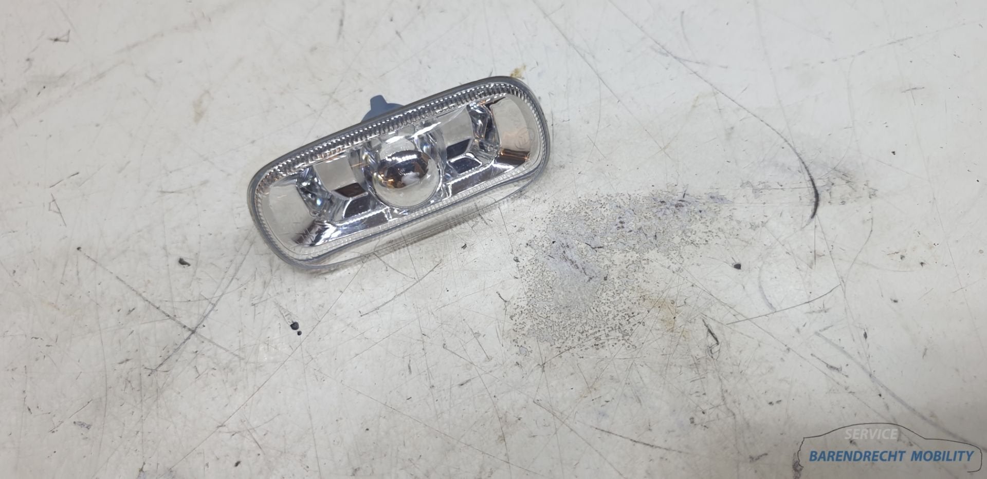 Clignotant lat ral Audi A4 B7 cran lat ral d'aile original u, Autos : Pièces & Accessoires, AUDI AG, Auto-Union-Strasse 1
85045  Ingolstadt, DE