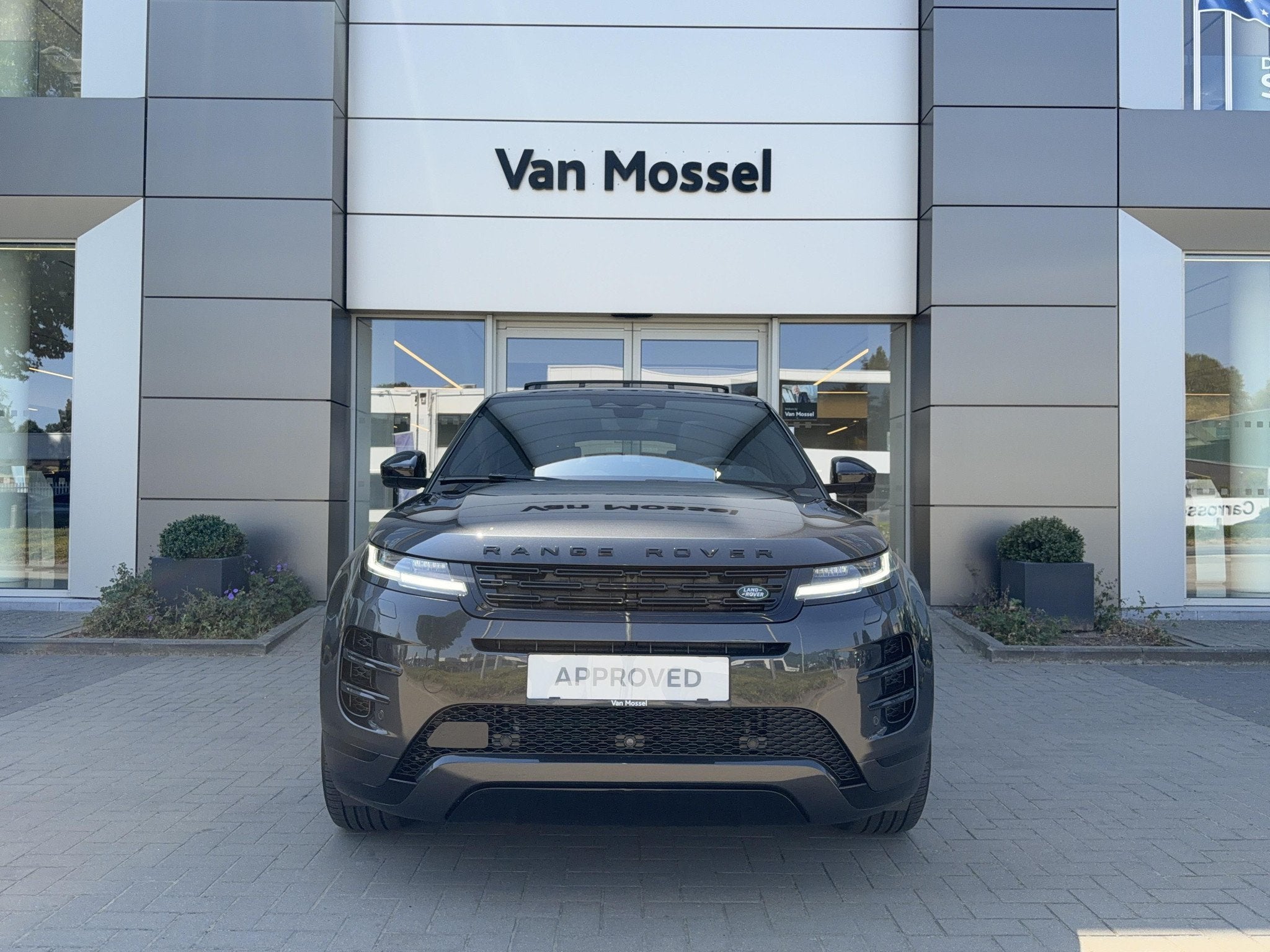 Land Rover Range Rover Evoque P300e Dynamic SE AWD Auto. 24M, Autos, Cuir, Argent ou Gris, Achat, Euro 6