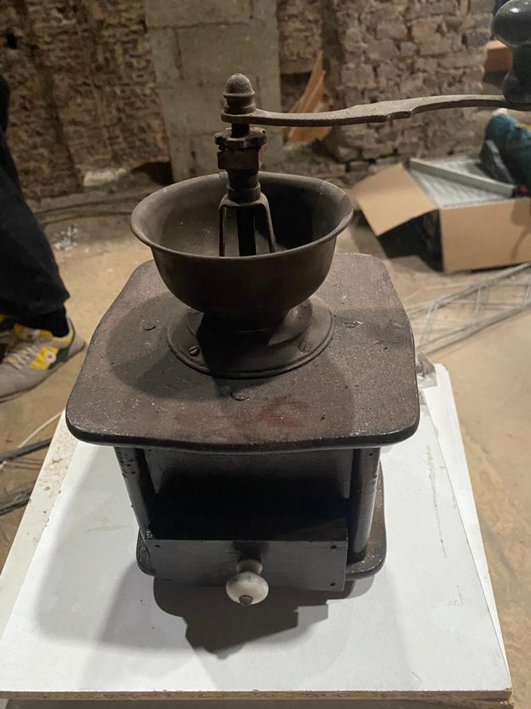 Moulin à café, Enlèvement