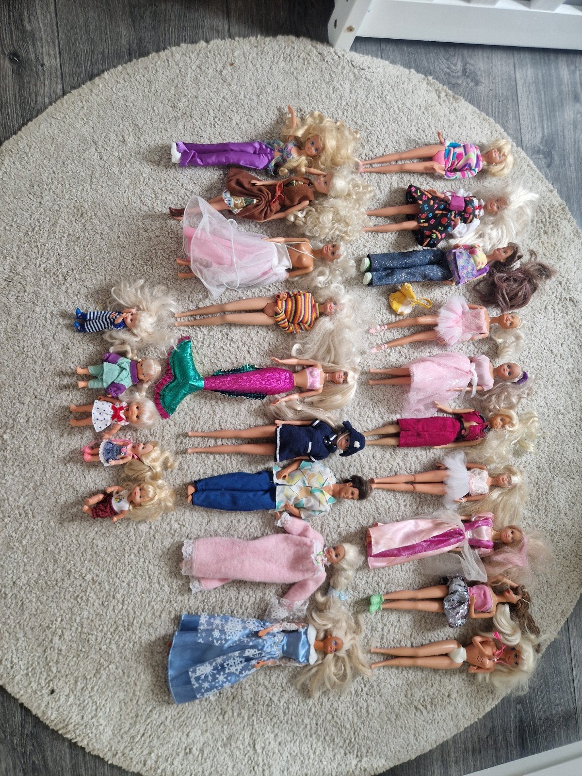 Grand lot de 24 poupées Barbie, Collections, Enlèvement, Utilisé, Poupée