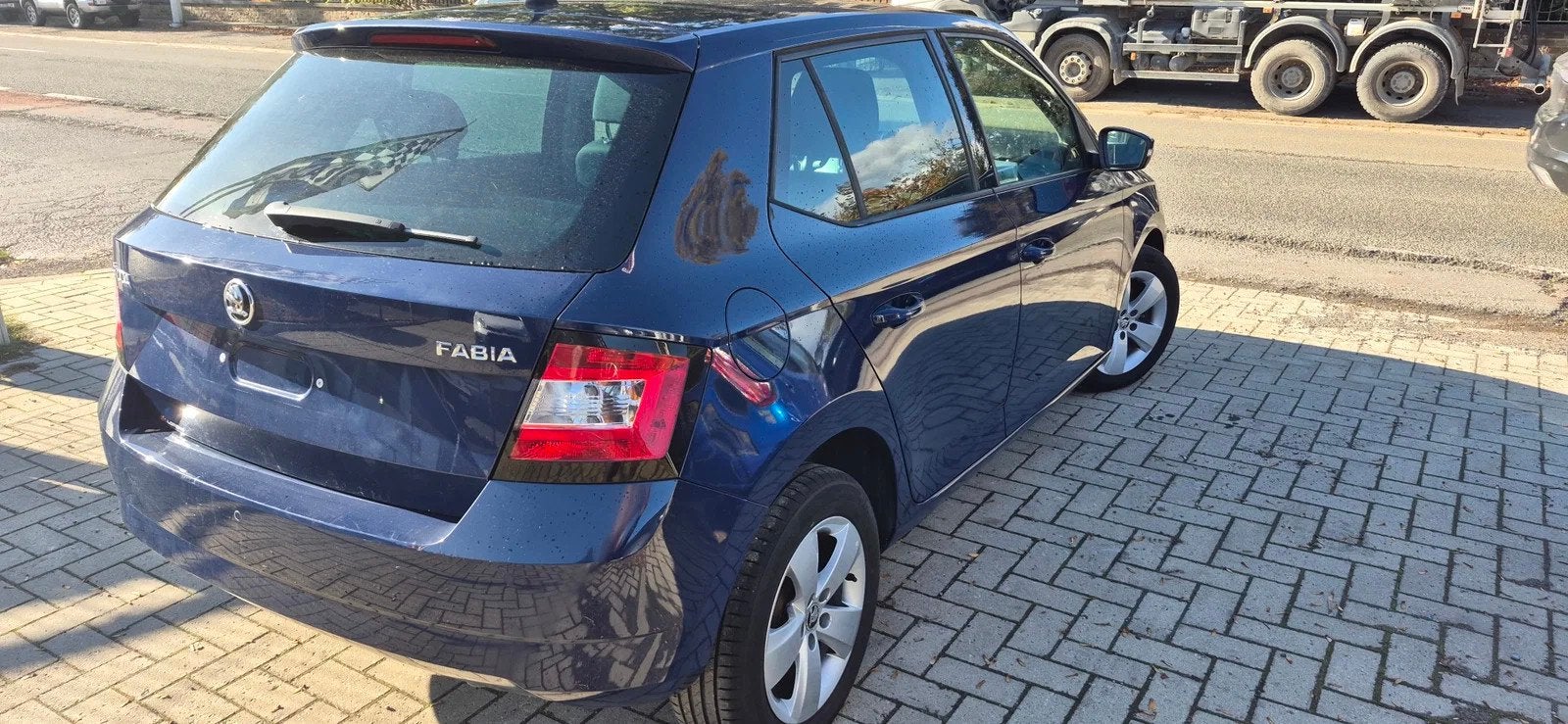 Skoda Fabia, Achat, 74 ch, Entreprise, https://public.car-pass.be/vhr/1e906081-8c87-4a4b-b54f-180ecb557a8a
