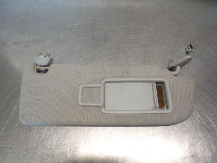 Pare-soleil d'un Audi A8 (A8 10-), -, 3 mois de garantie, Utilisé, -