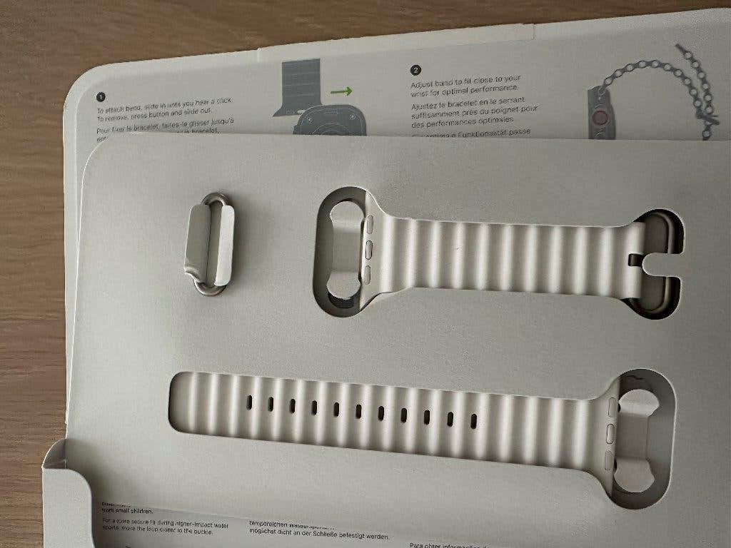 NIEUWE APPLE WATCH BANDJE ULTRA 2 TITANIUM MOET NU WEG, Handtassen en Accessoires, Smartwatches, Nieuw, Wit, Ophalen