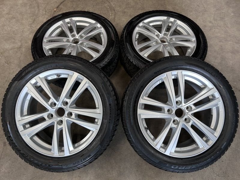 17 inch originele velgen + winterbanden Seat Ateca, Auto-onderdelen, -, -, Banden en Velgen, 17 inch