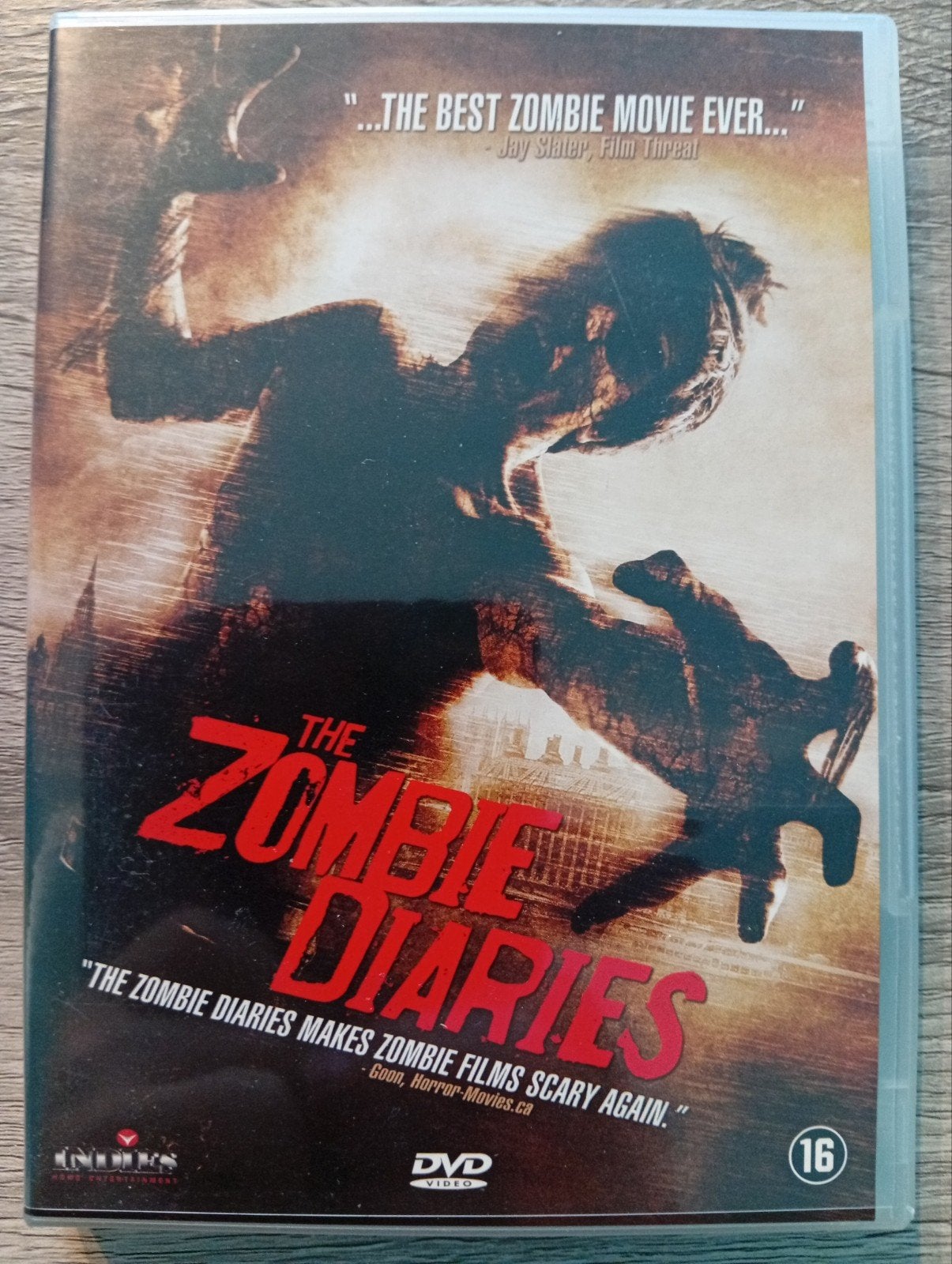 Le DVD d'horreur Russell Jones de The Zombie Diaries, CD & DVD, DVD | Horreur, Enlèvement ou Envoi, Vampires ou Zombies, À partir de 16 ans