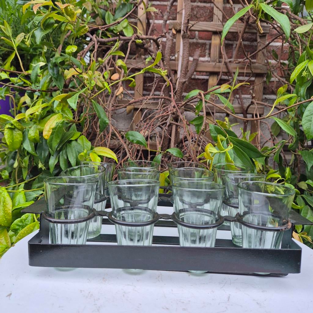 Verres à thé MGI chai, 12 pouces, cadre en métal,, Antiquités & Art, Envoi