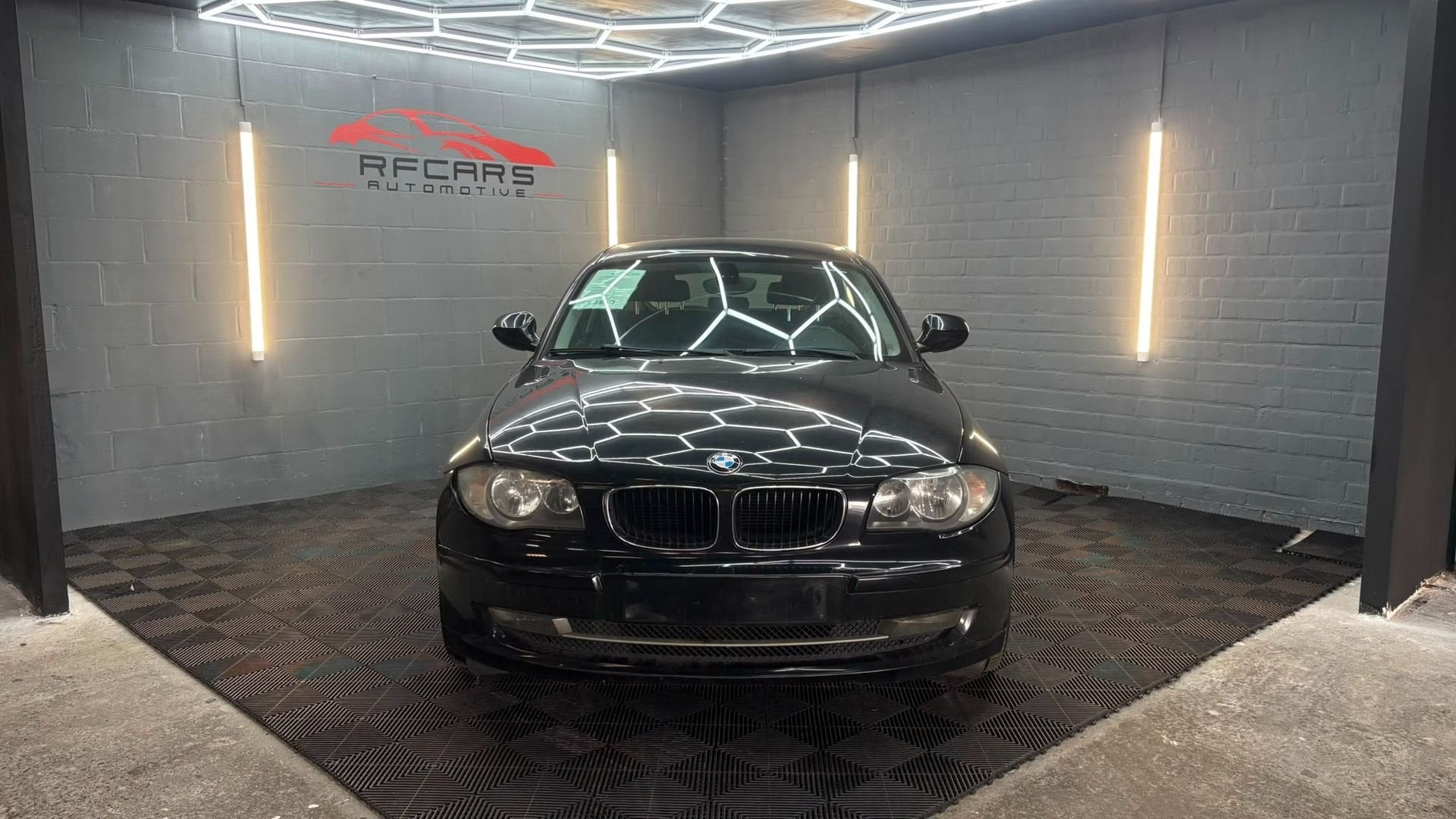Bmw 116D | 2011 | 2.0 diesel, Zwart, Bedrijf, 83 kW, Airconditioning