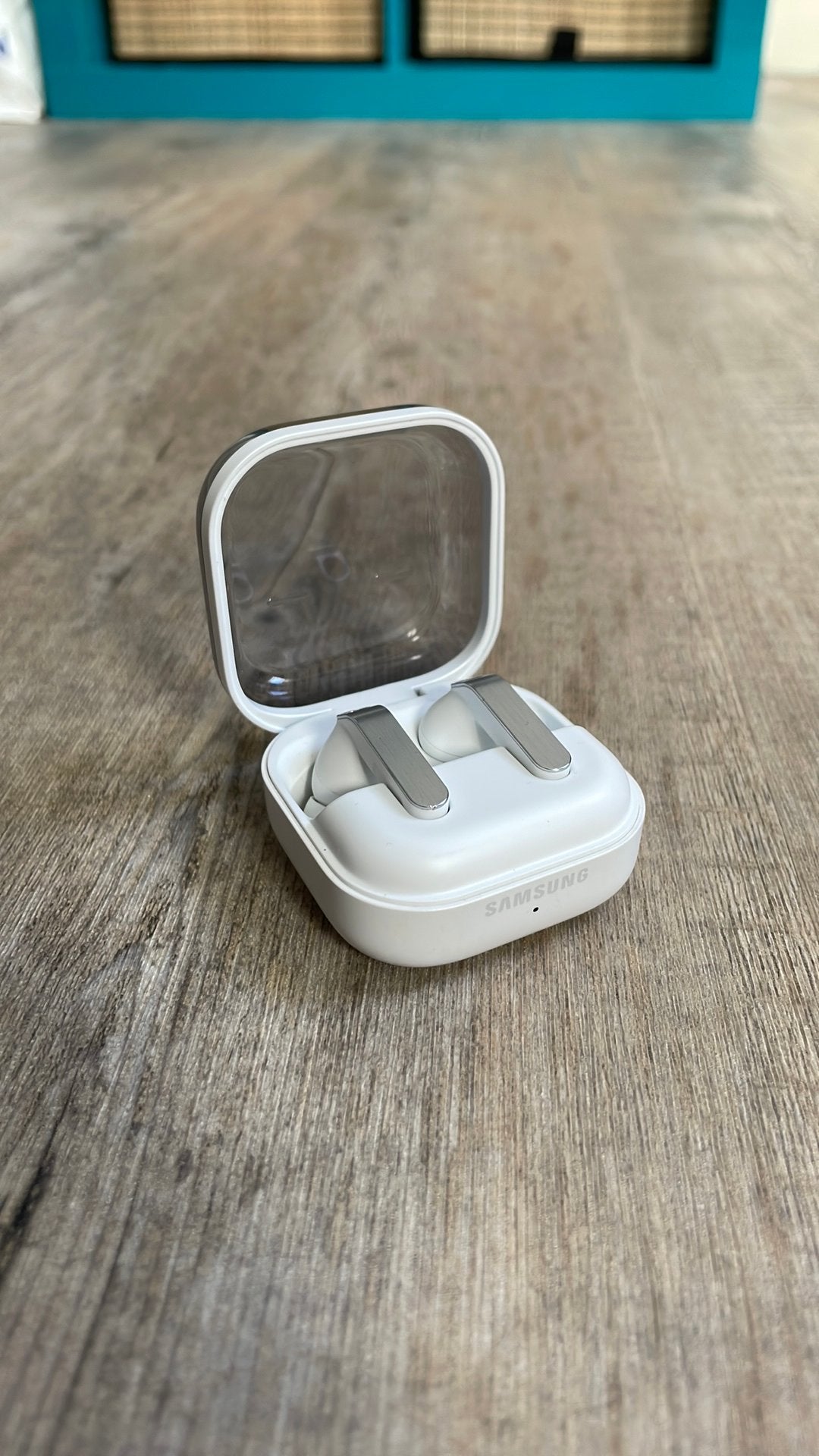 Galaxy Buds 4 Pro, Télécoms, Bluetooth, Comme neuf, Enlèvement, Blanc