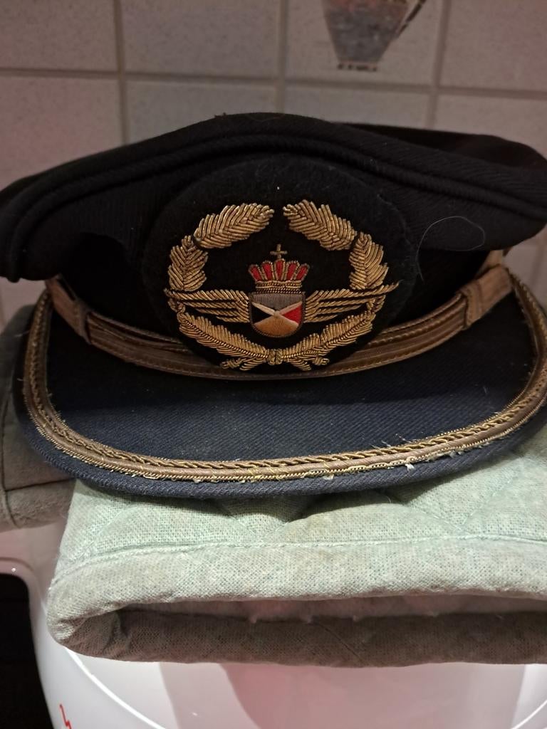 Originele kepi van Commander of Sabena, Verzenden, Gebruikt