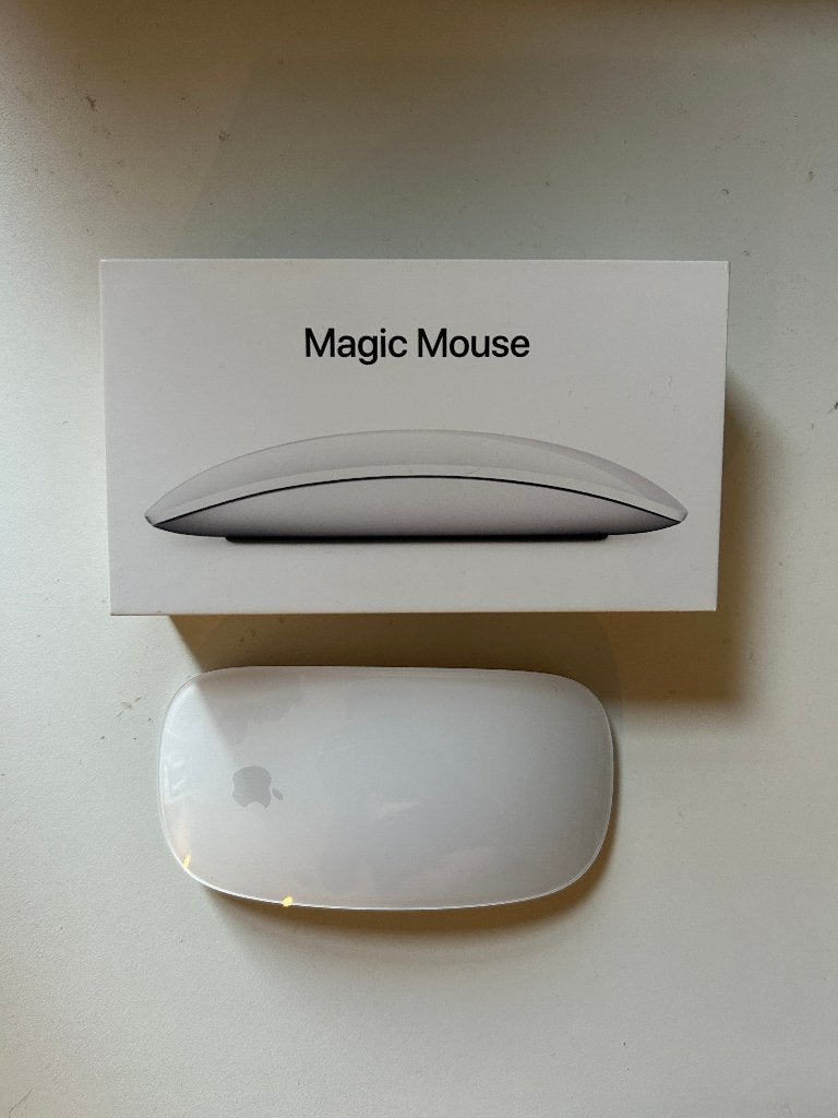 Apple Magic Mouse, Computers en Software, Muizen, Muis, Ergonomisch, Ophalen of Verzenden, Zo goed als nieuw