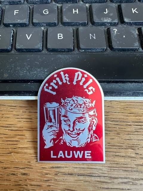 Frik pils klein plaatje metaal Lauwe, Verzamelen, Ophalen of Verzenden, Overige merken