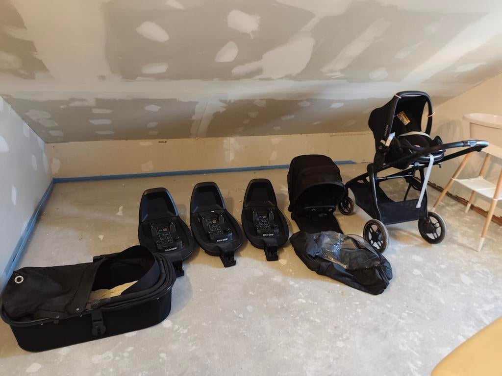 Complete set !! Maxi cosi 3 in 1 met 3x Isofix+regenkap, Enlèvement