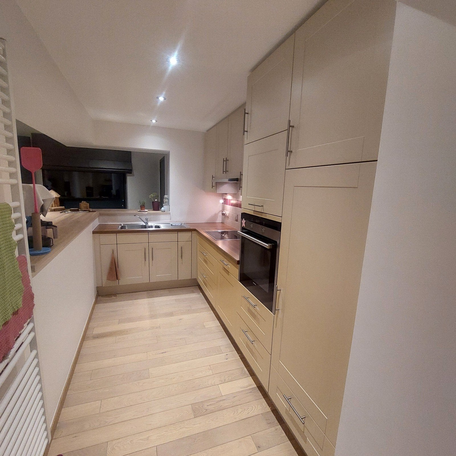 Cuisine en bonne état, Maison & Meubles, Enlèvement ou Envoi, Bois, Utilisé, Crème