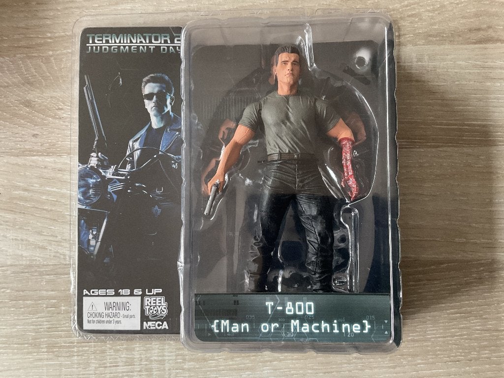 Terminator man or machine sealed, Ophalen