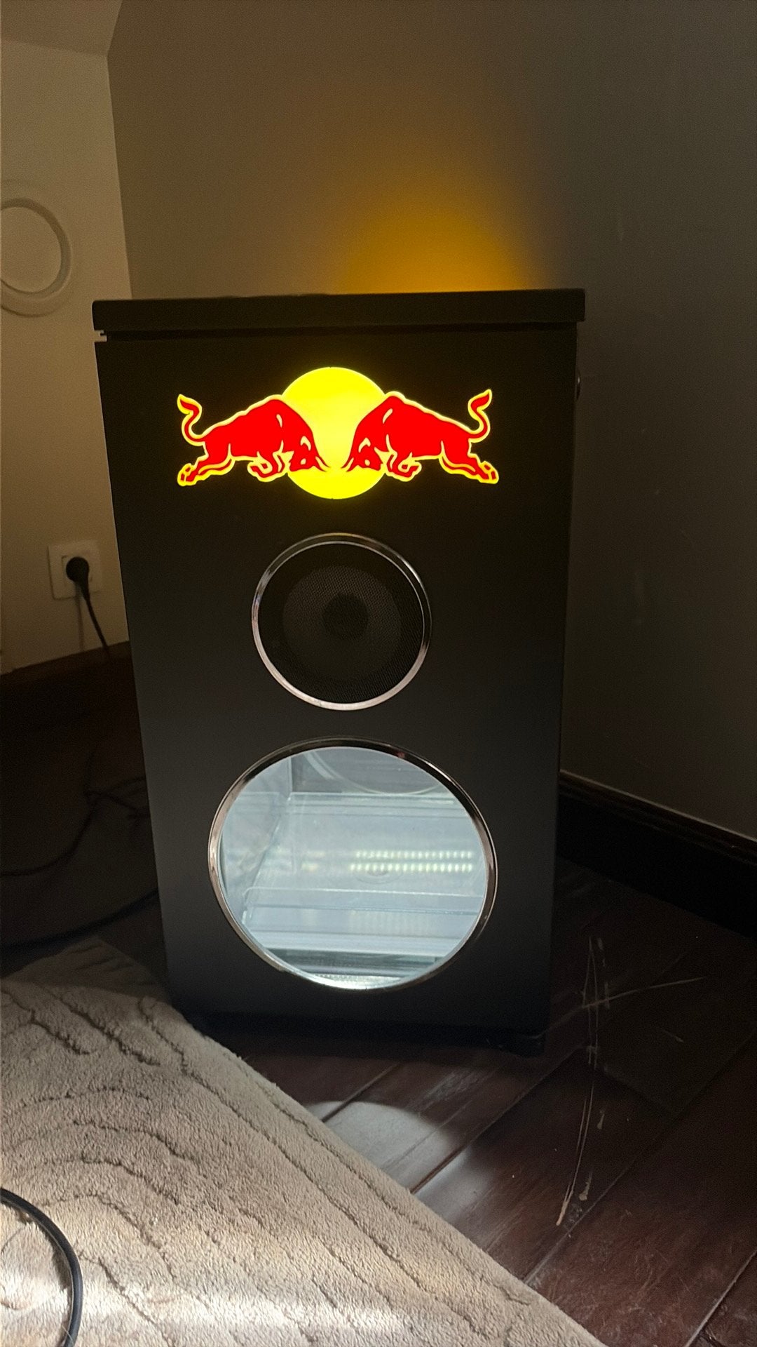 Redbull ijskastje, Moins de 45 cm, Enlèvement, 75 à 100 litres, Moins de 85 cm