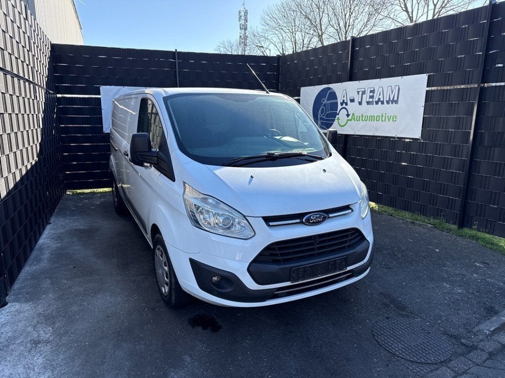 VENTILATEUR RADIATEUR MOTEUR Ford Transit Custom, Henry-Ford-Straße  1
50735  Köln, DE, Ford-Werke GmbH, Kunden@ford.com, Ford
