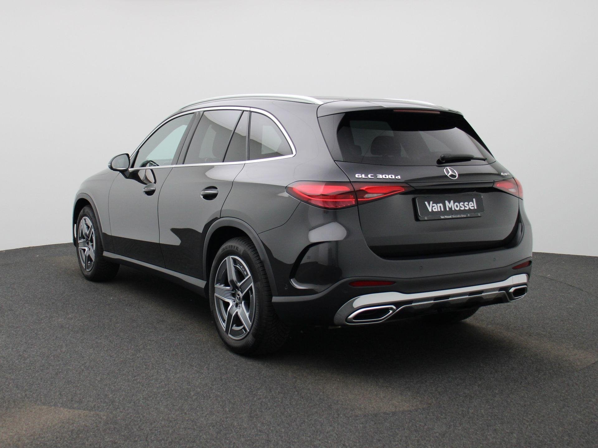 Mercedes Benz GLC 300 D + AMG LINE + TREKHAAK + RIJASSISTENT, Automaat, Stof, Gebruikt, 4 cilinders