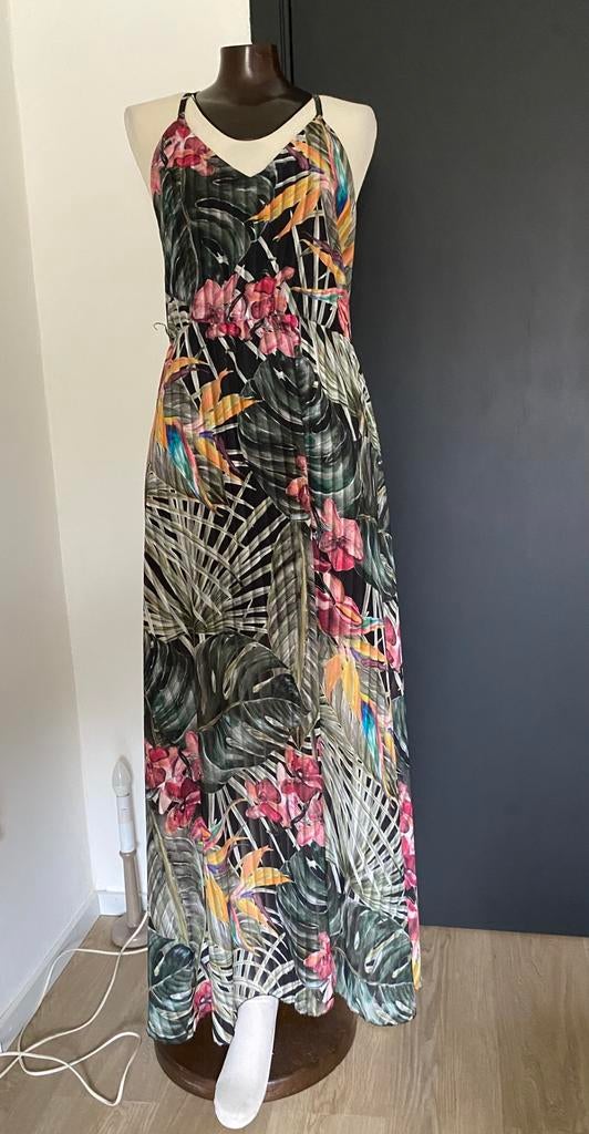 Robe longue, Enlèvement ou Envoi, Comme neuf, Taille 38/40 (M), Sous le genou