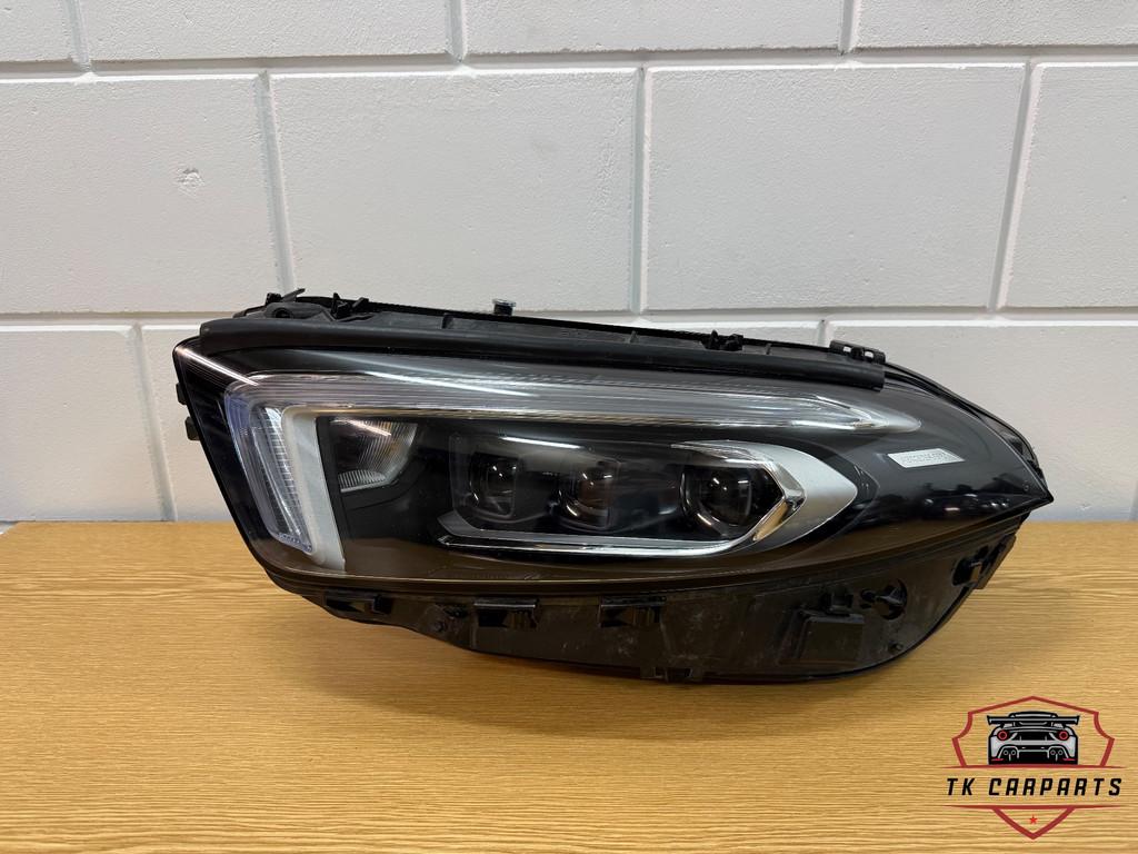 Phare LED multibeam Mercedes Classe A W177 L A1779062505, Mercedes-Benz AG, Mercedes-Benz, Utilisé, Mercedesstrasse 120
70372  Stuttgart, DE