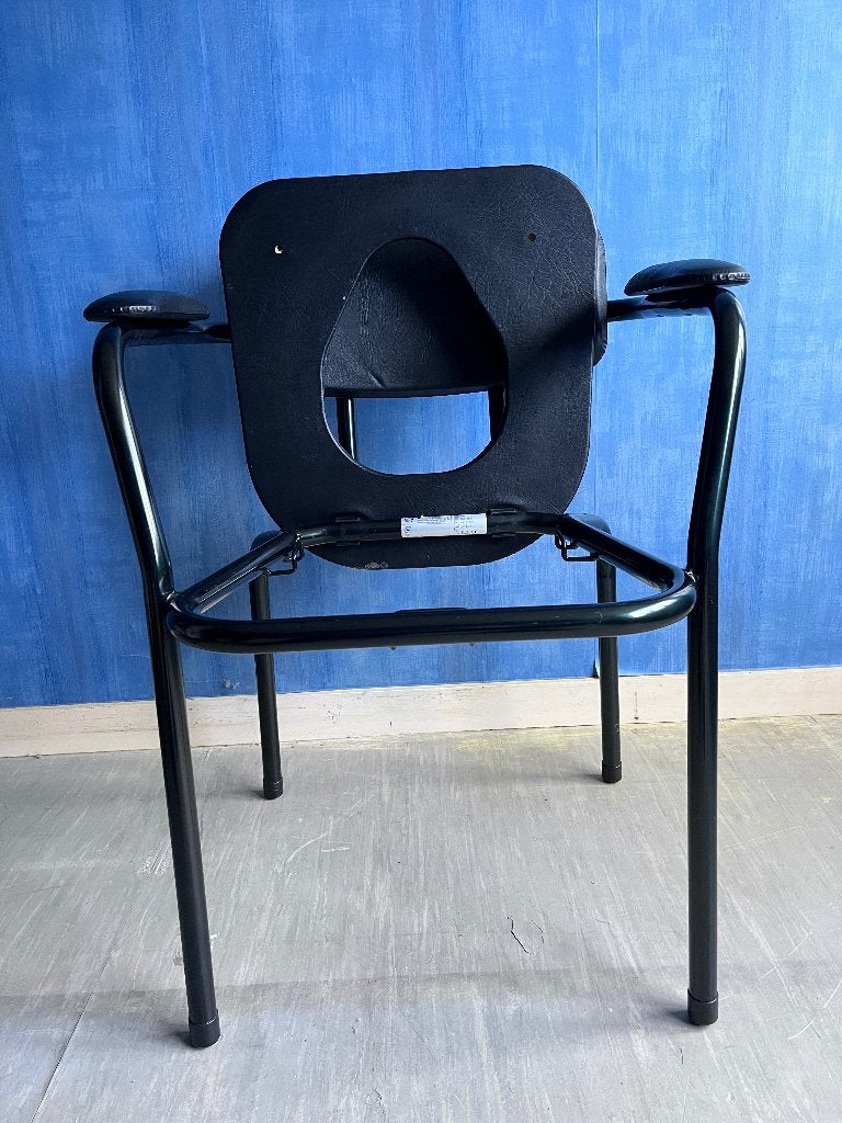 Toiletstoel met twee emmers en deksel, Ophalen, Gebruikt