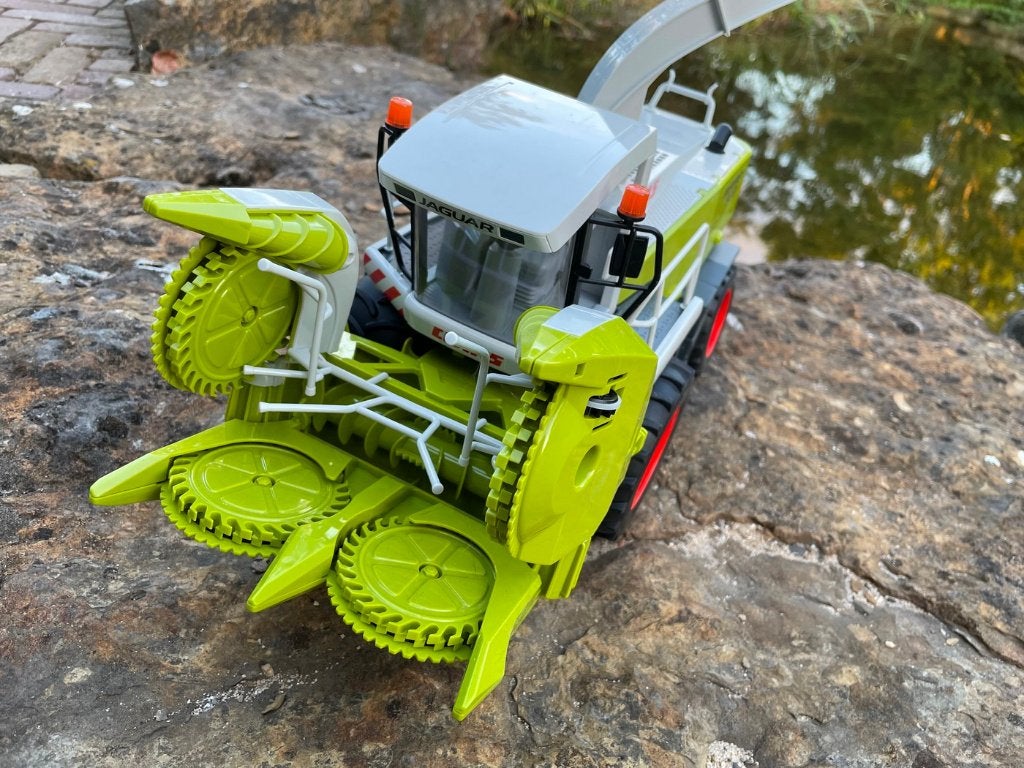 bruder maïshakselaar claas jaguar 900, Ophalen of Verzenden