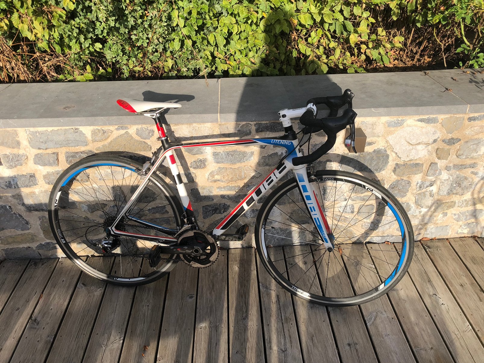 Vélo cube liftenning htp race, Enlèvement, Comme neuf