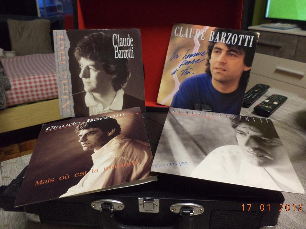 av 4 vinyl 45 t de claude Barzotti pour 5 euro, Fotohoes, Ophalen of Verzenden, Zo goed als nieuw