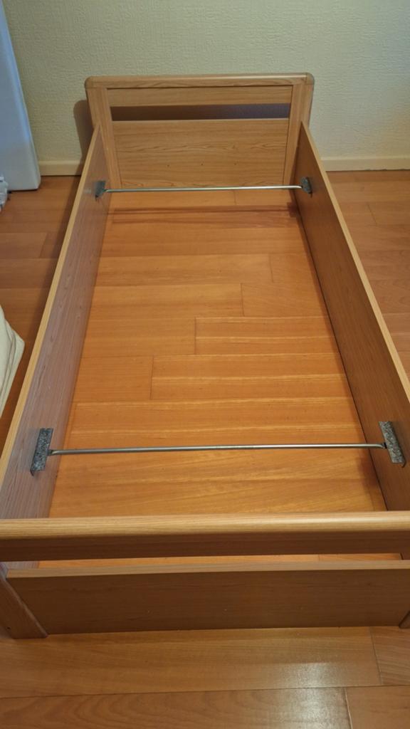 1 persoonsbed grenen, in goede staat., Huis en Inrichting, Slaapkamer | Bedden, Ophalen, 90 cm