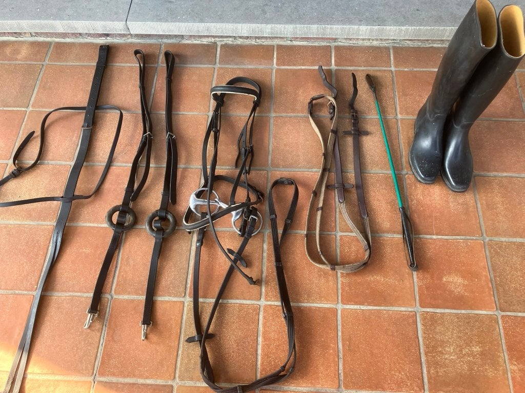 Rijzadel met riemen en beugels + 3 singels, Dieren en Toebehoren, Ophalen, Gebruikt, Bruin, Overige merken