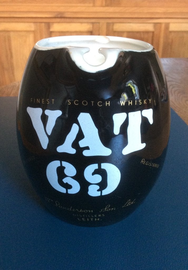 Zwarte keramische water-ijskan Whisky Vat 69, Ophalen of Verzenden, Gebruikt, Gebruiksvoorwerp