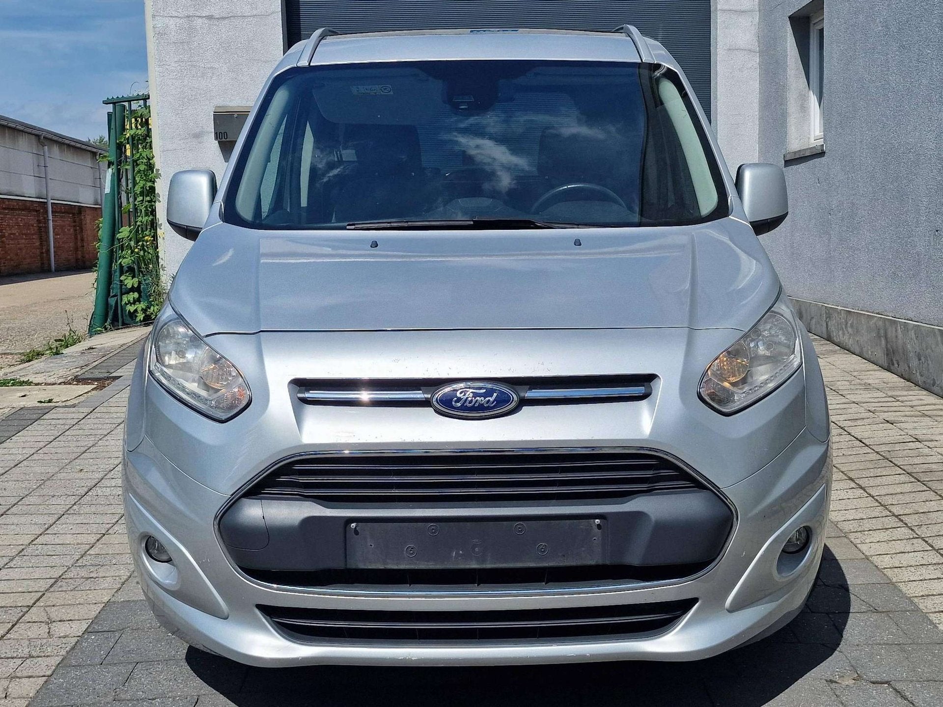 Ford Tourneo Connect 1.0 EcoBoost Titanium TPMR PMR INVALIDE, Gebruikt, Euro 6, https://public.car-pass.be/vhr/b4ba0c59-059a-425d-a5f8-8967d79fe88c