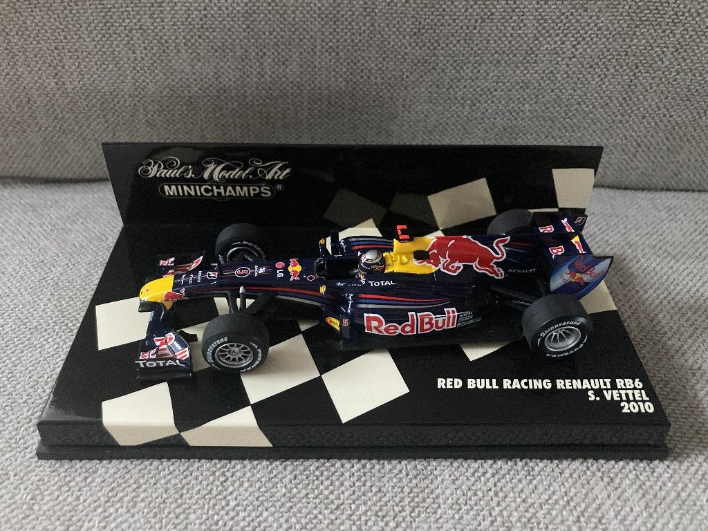Sebastian Vettel 1:43 2010 Red Bull RB6 World Champion, Enlèvement ou Envoi, Neuf, ForTwo