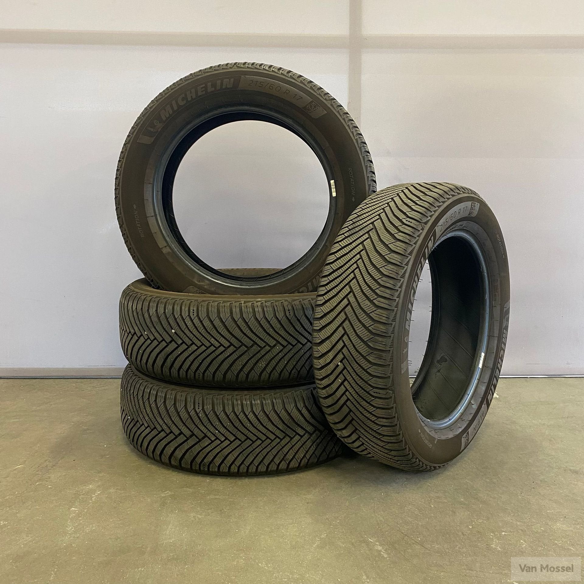 Michelin Alpin 7 215/60/R17 96H, Autos : Pièces & Accessoires, Pneus & Jantes, Véhicule de tourisme, -, Utilisé, -