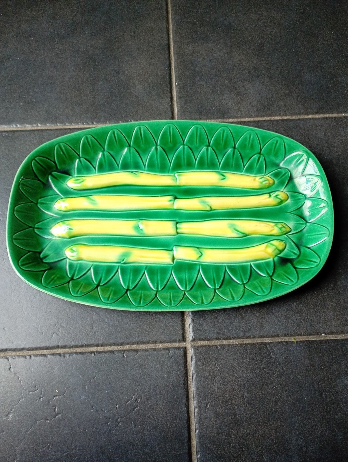 Plat à asperges, céramique Elchinger France,, Enlèvement
