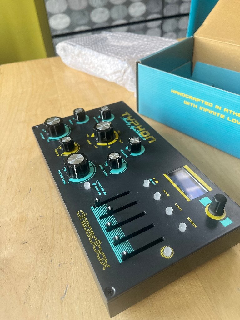 Dreadbox Typhon — Analoge synthesizer — Uitstekende conditie, Overige aantallen, Zo goed als nieuw, Met midi-aansluiting, Ophalen