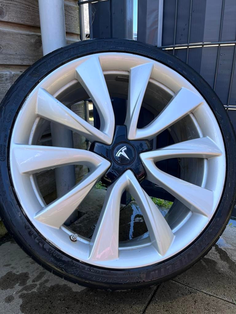 Orig 20 Tesla Model 3 Performance Velgen Zomerset 4MM TPMS️, Auto-onderdelen, Ophalen, Gebruikt, Banden en Velgen, 235 mm