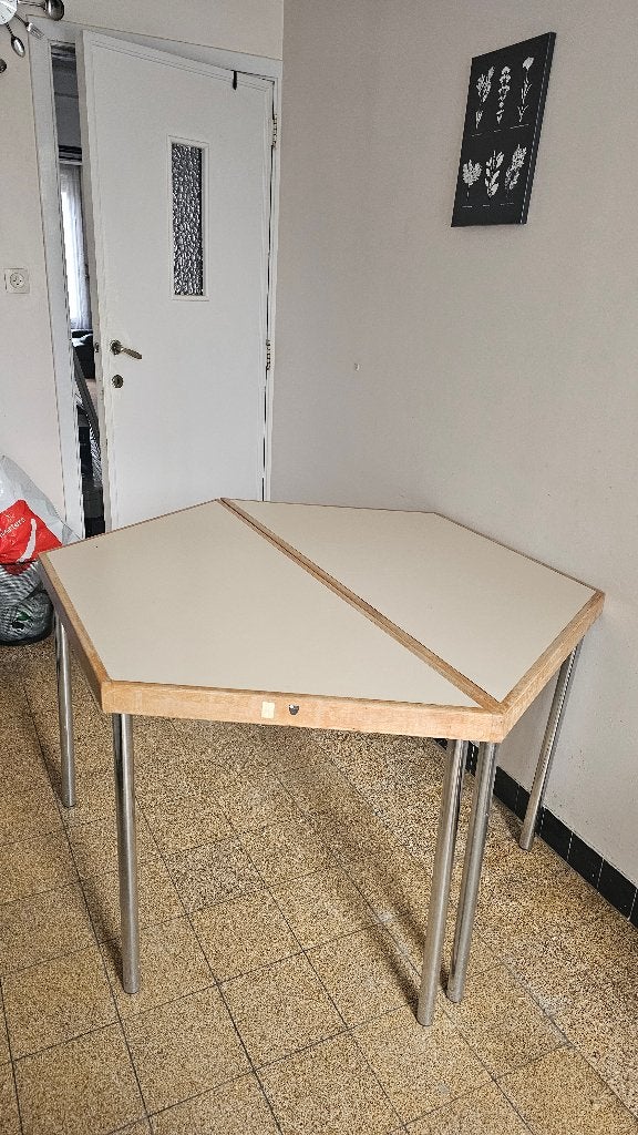 Table à manger, 100 à 150 cm, 100 à 150 cm, Enlèvement, Utilisé