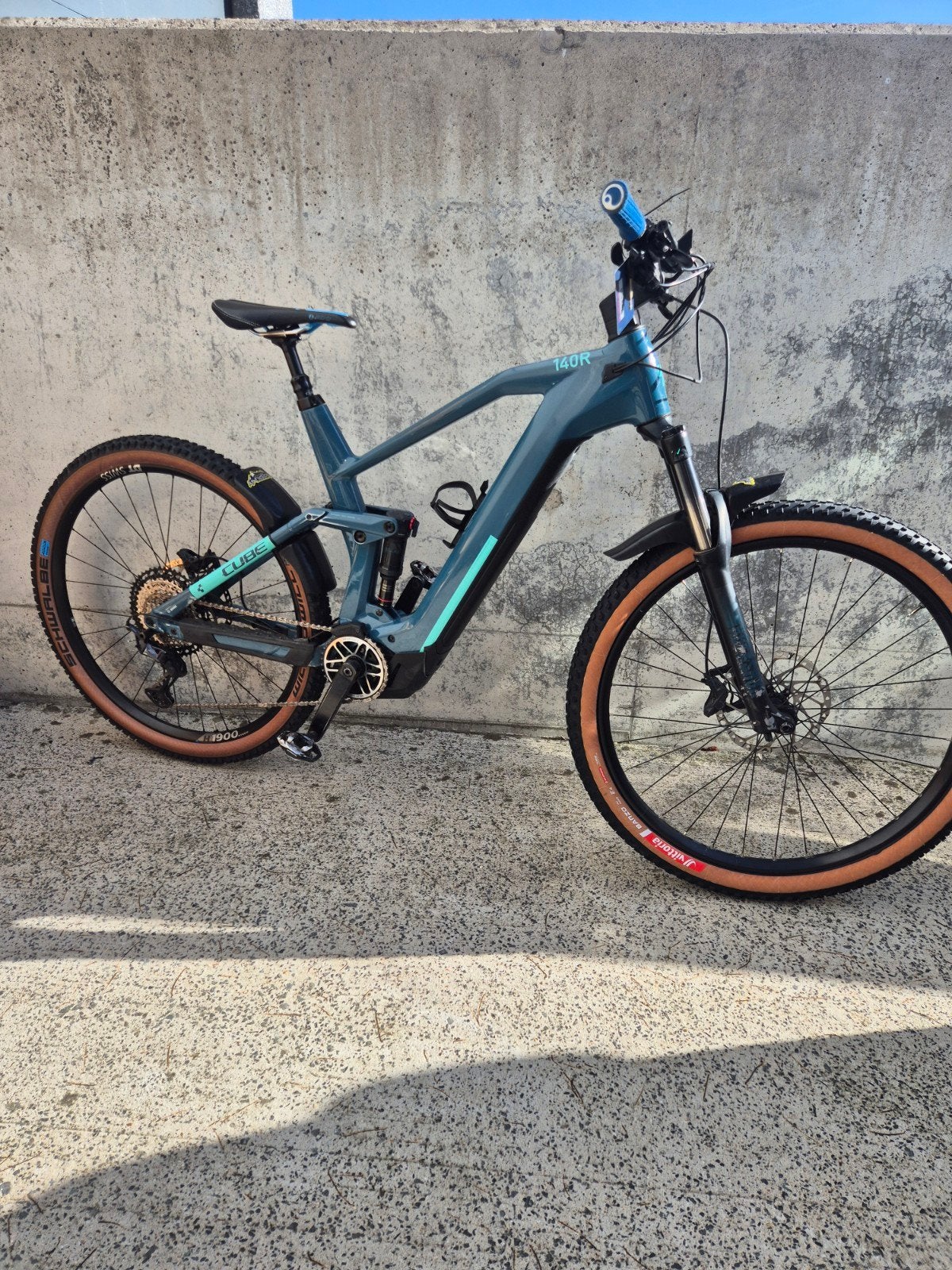electrische mtb in carbon maat xl met bosch middenmotor cx, Ophalen, Zo goed als nieuw, Cube, 50 km per accu of meer