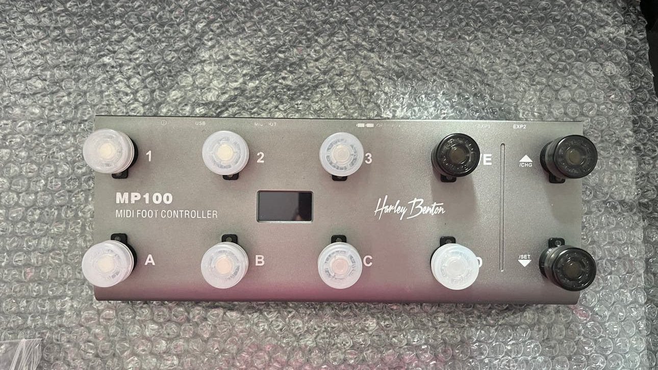 Harley Benton mp100 midi controller ( werkt met Ableton ), Muziek en Instrumenten, Ophalen of Verzenden, Zo goed als nieuw